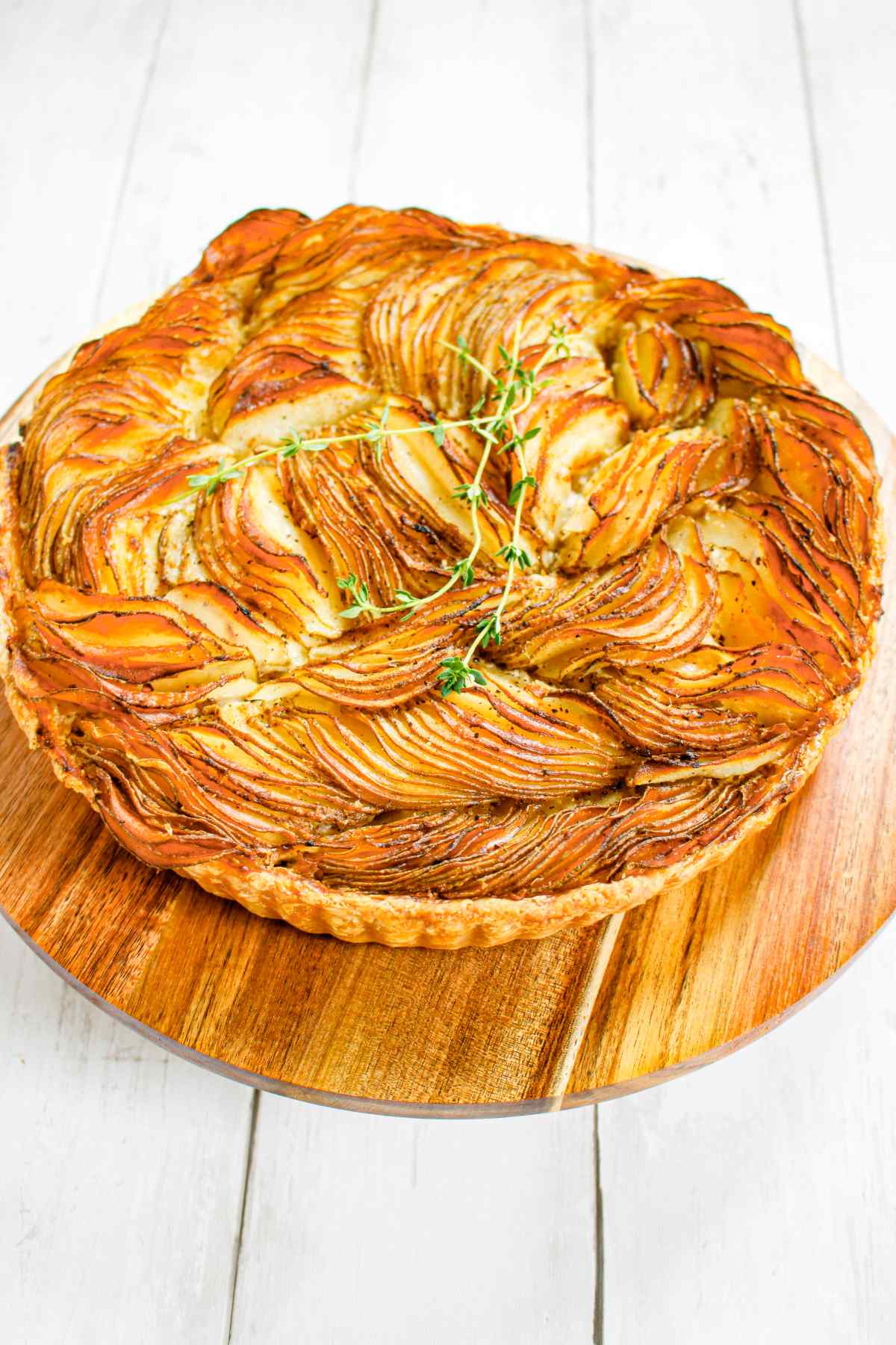 Creamy Garlic And Potato Tart: The Best Savory Puff Pastry - nicetartes.com